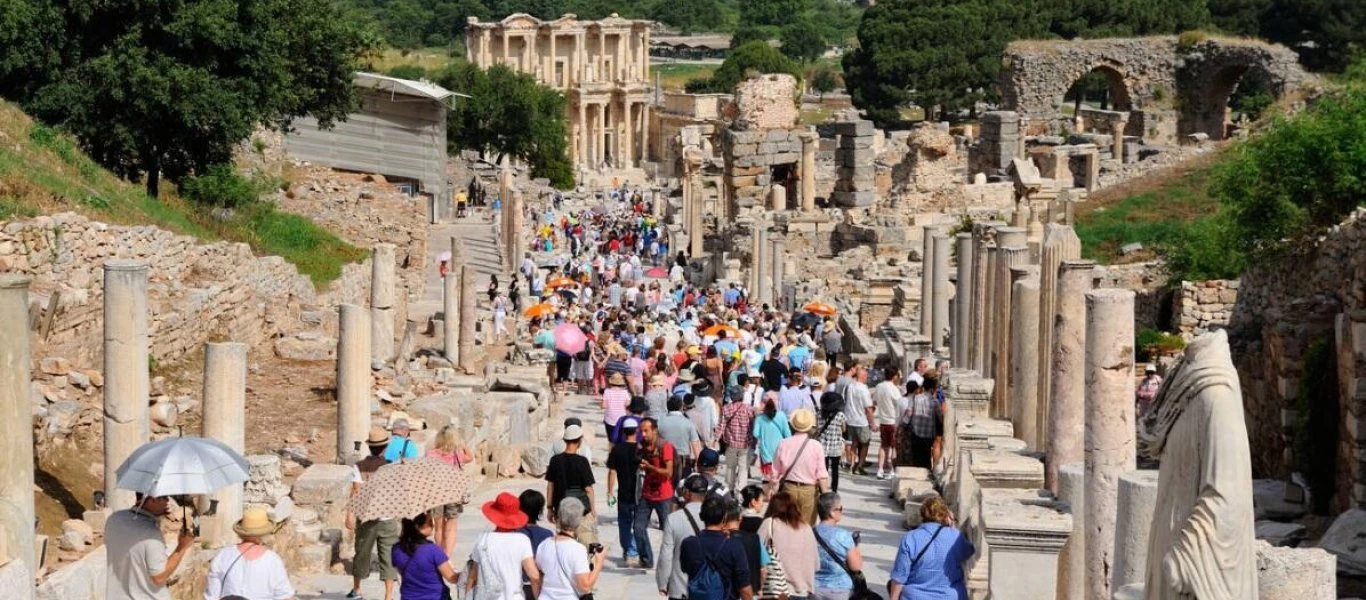 Ρώσος πρέσβης στην Άγκυρα: 185 Ρώσοι τουρίστες έχασαν τη ζωή τους στην Τουρκία πέρυσι